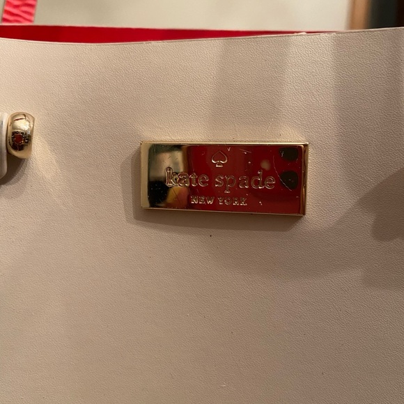 Authentic Kate Spade cream and coral handbag - Picture 2 of 9